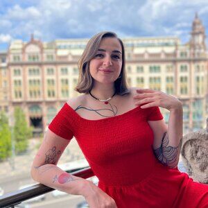 Meet your Posher, Elene